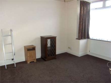 Falcon Road, Dewsbury, Image 2
