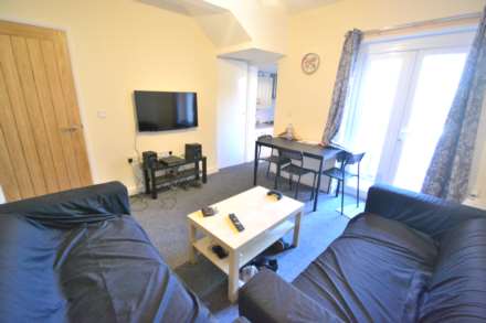 Blenheim Road, Reading, Image 1