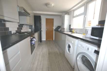 Blenheim Road, Reading, Image 4