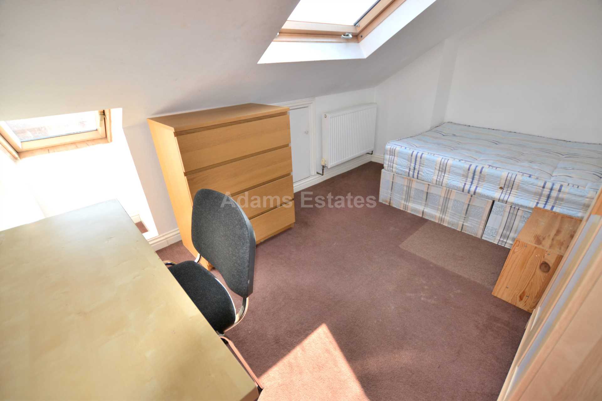 Donnington Gardens, Reading, Image 13