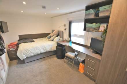 Southampton Street, Reading, Image 12