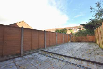 Chilcombe Way, Lower Earley, Image 7