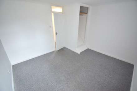 Chilcombe Way, Lower Earley, Image 8