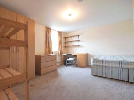 Blenheim Gardens, Reading, Image 15