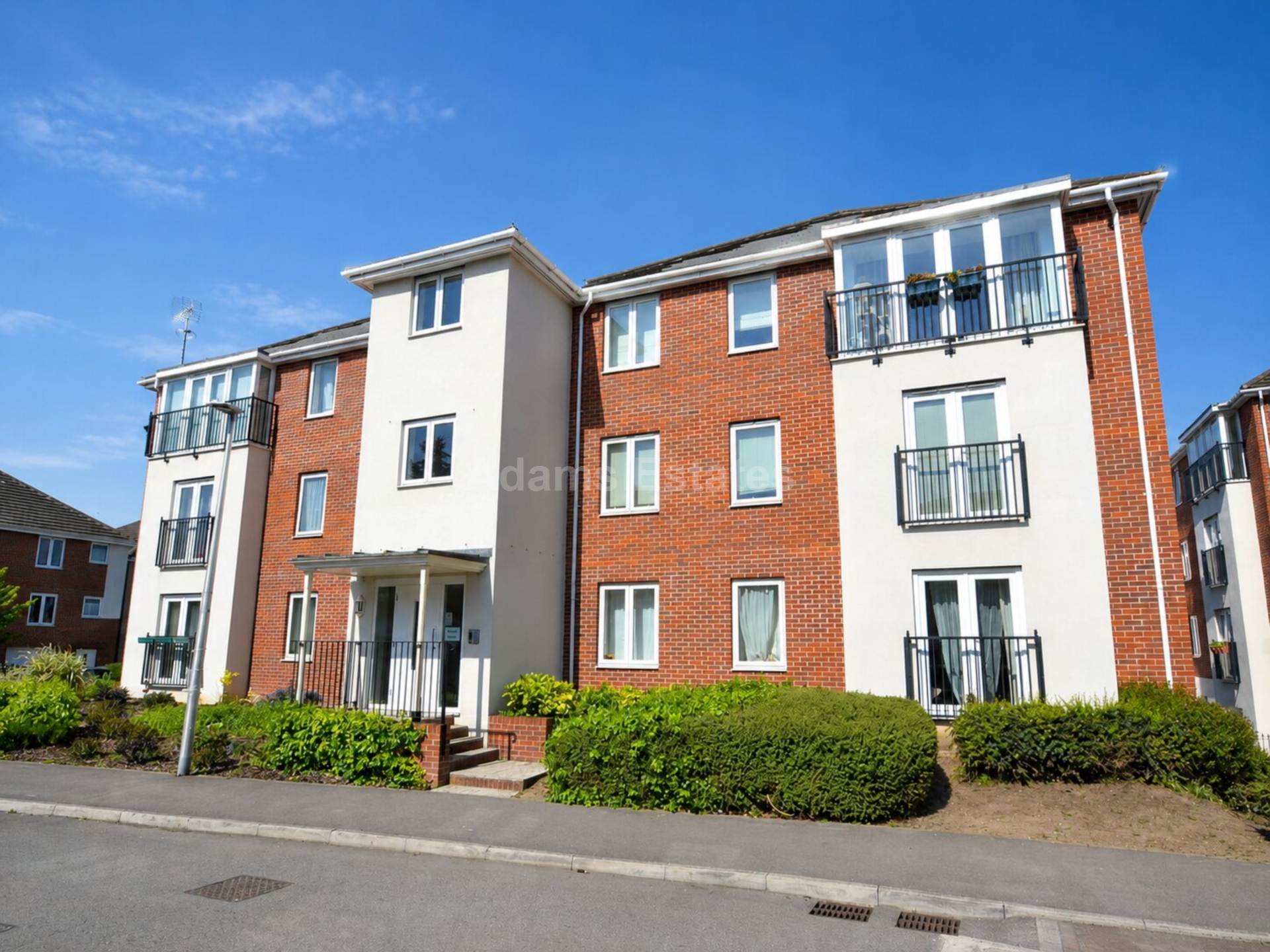 Kennet House, Regis Park Road, Image 1