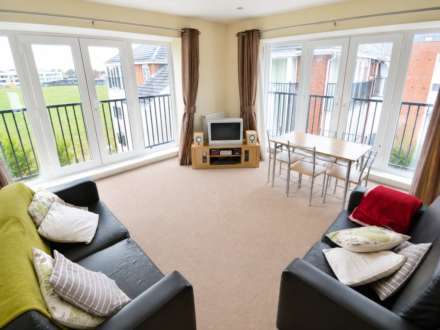 Kennet House, Regis Park Road, Image 2