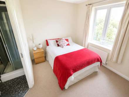 Kennet House, Regis Park Road, Image 4