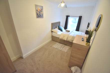 London Road, Reading, Image 7