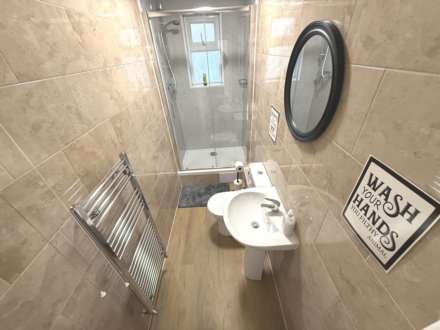 London Road, Reading, Image 9