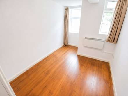 Watlington Street, Reading, Image 5