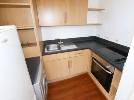 Watlington Street, Reading, Image 7