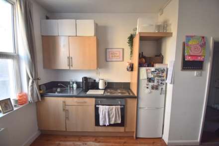 Watlington Street, Reading, Image 6