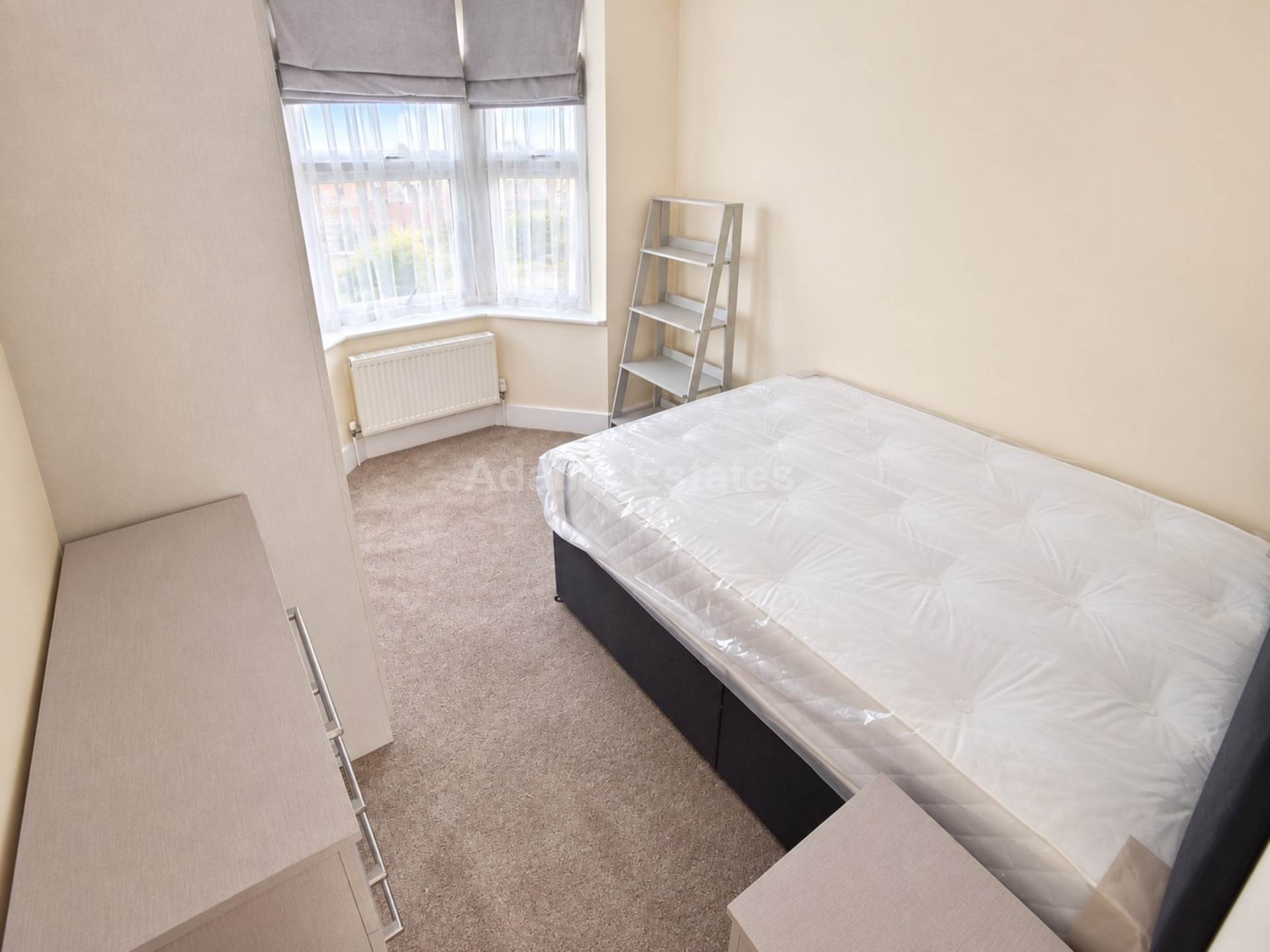 Gosbrook Road, Caversham, Image 5