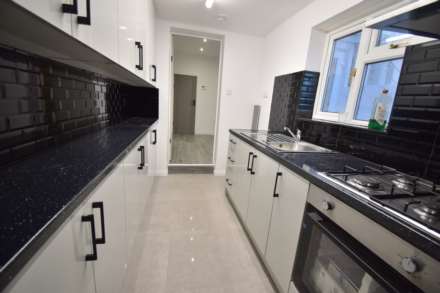 Cumberland Road, Reading, Image 2