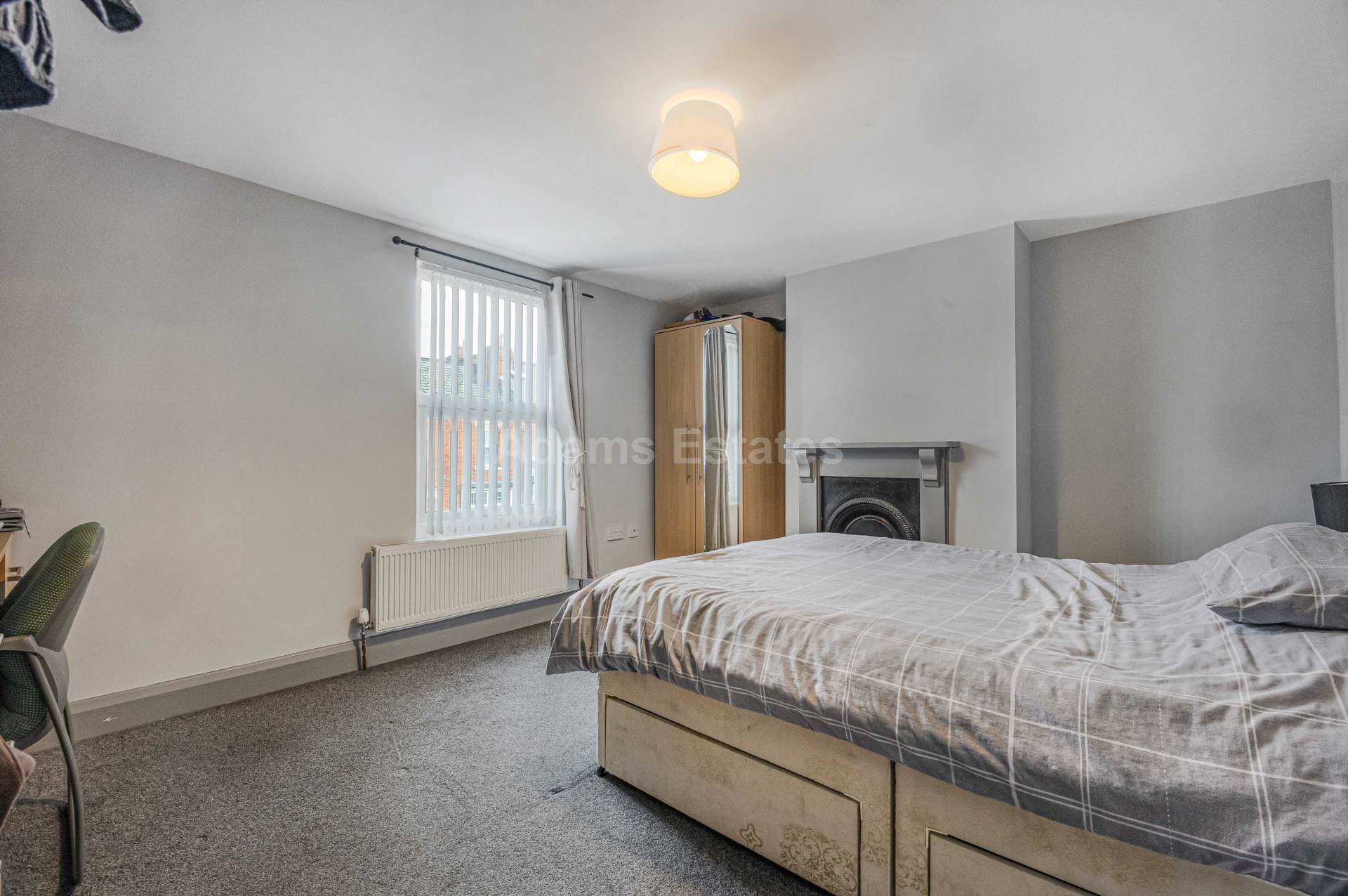 Donnington Gardens, Reading, Image 15