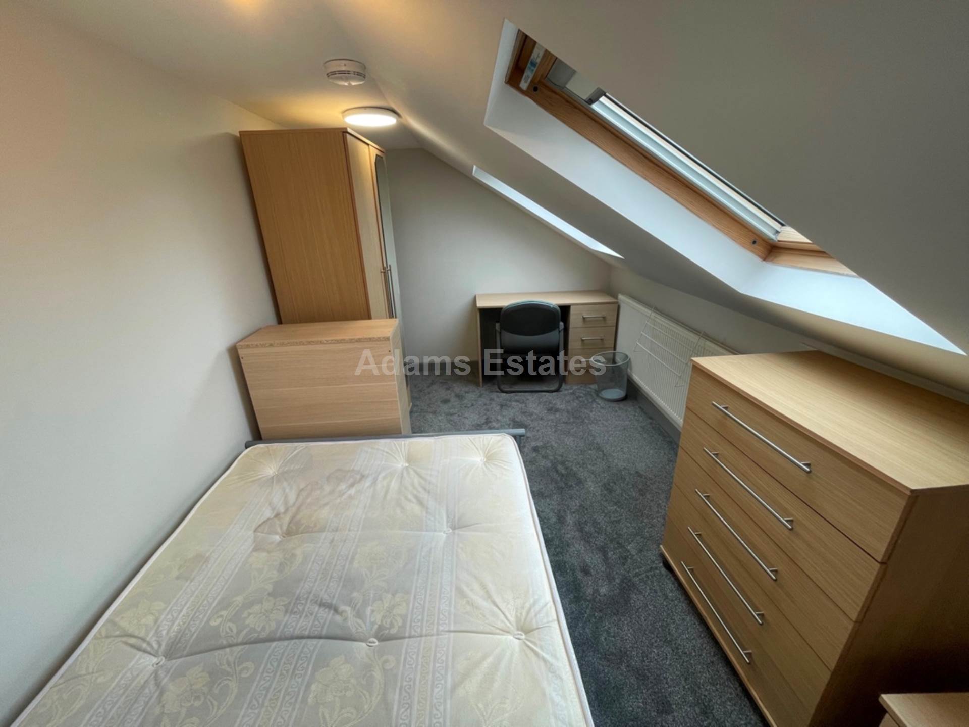 Donnington Gardens, Reading, Image 9