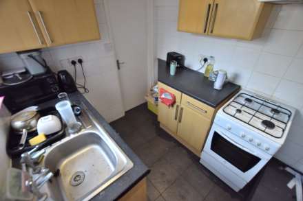 Blenheim Gardens, Reading, Image 4