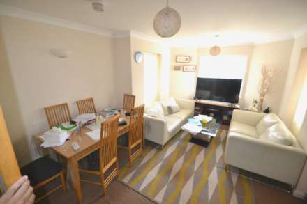 Wokingham Road, Reading, Image 2