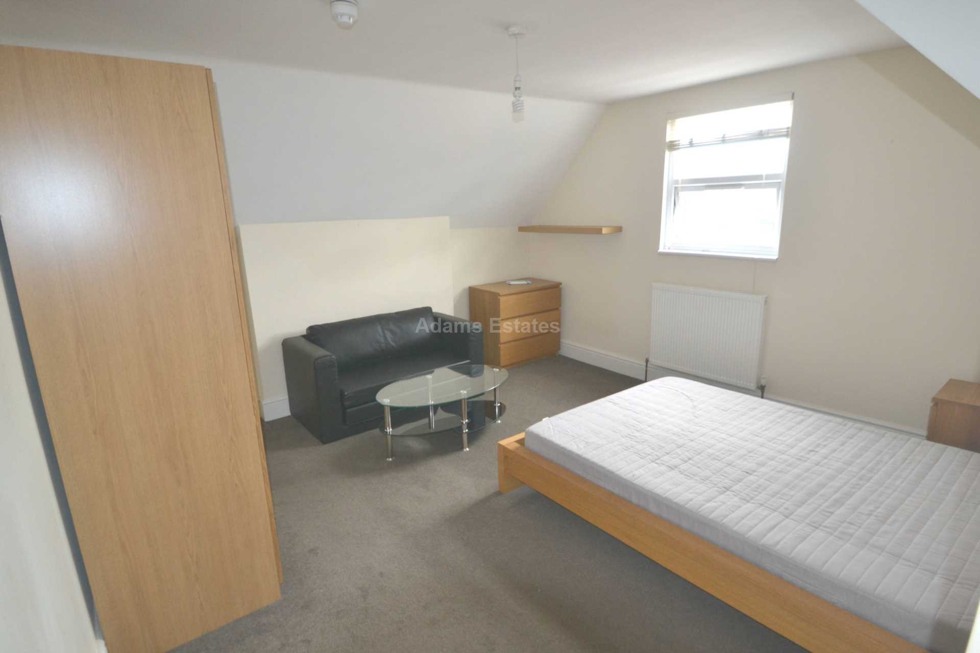 Hamilton Road, Reading, Image 3