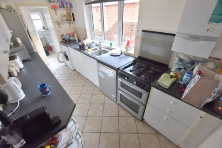 Carnarvon Road, Reading, Image 1