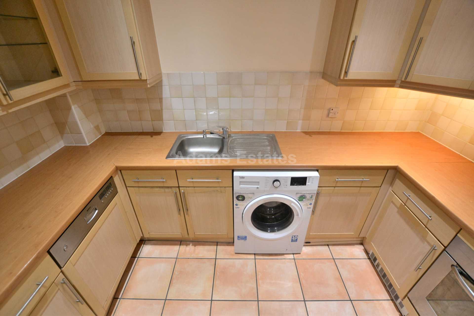 Quadrant Court, Reading, Image 3