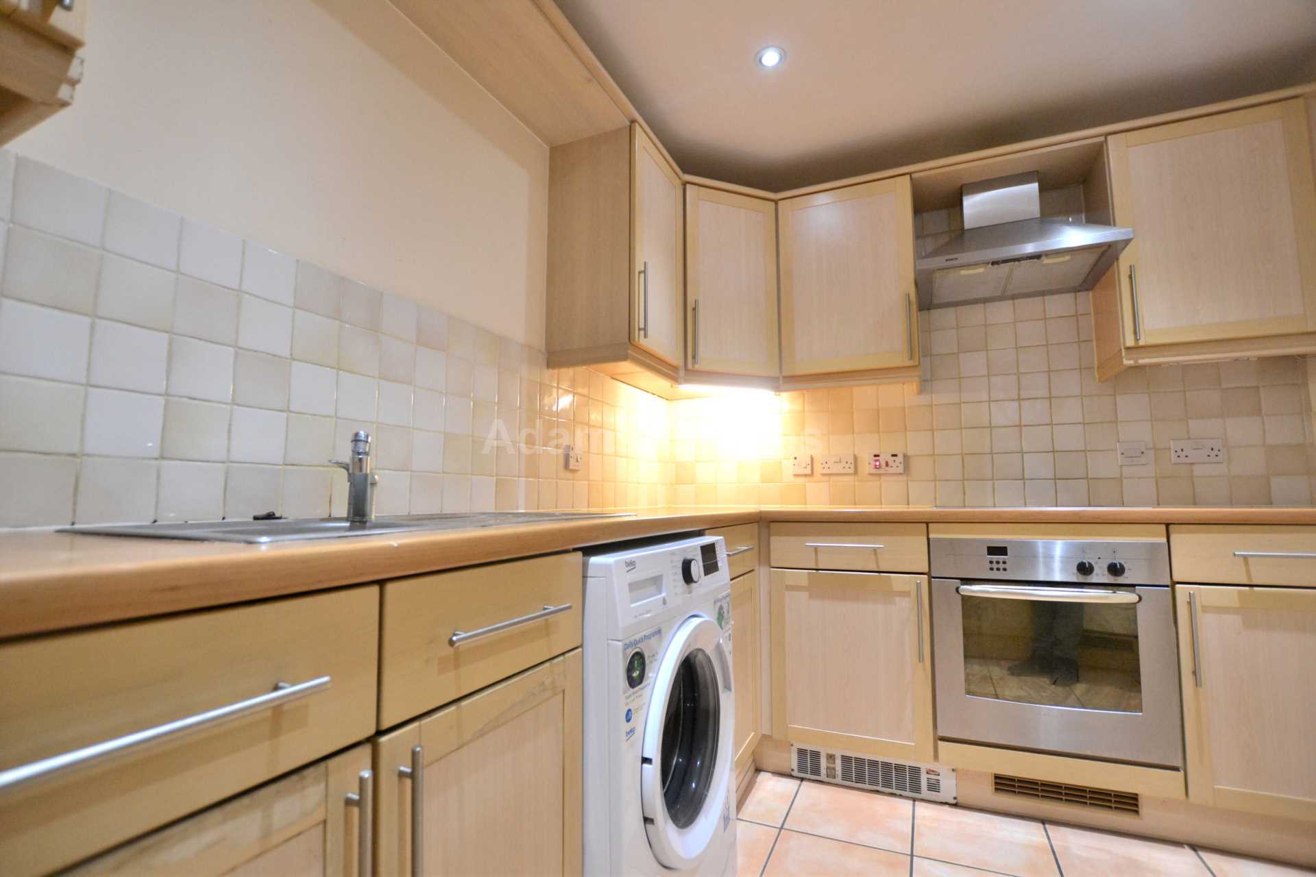 Quadrant Court, Reading, Image 7