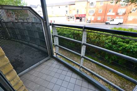 Quadrant Court, Reading, Image 12