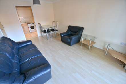 Quadrant Court, Reading, Image 5