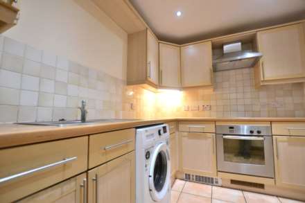 Quadrant Court, Reading, Image 7