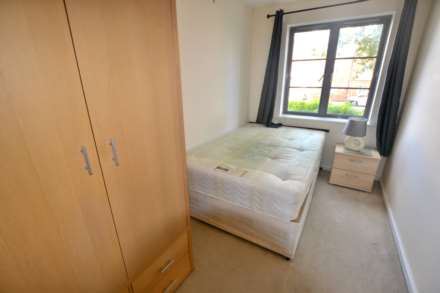 Quadrant Court, Reading, Image 8