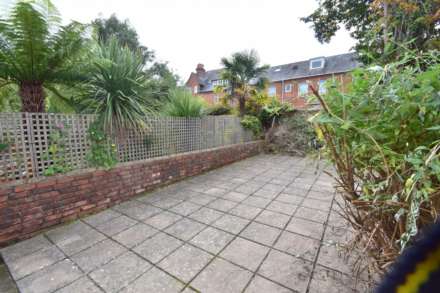 Donnington Gardens, Reading, Image 13