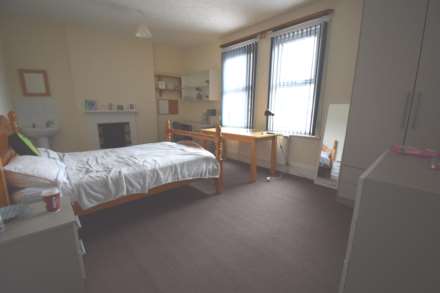 Erleigh Road, Reading, Image 11