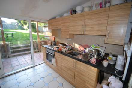 Property For Rent Allcroft Road, Reading