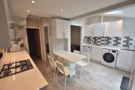 Carnarvon Road, Reading, Image 1