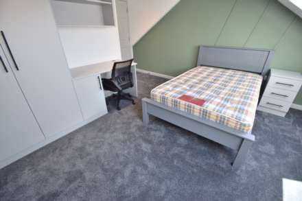 Donnington Gardens, Reading, Image 12