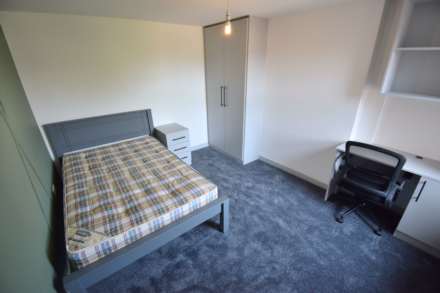 Donnington Gardens, Reading, Image 9