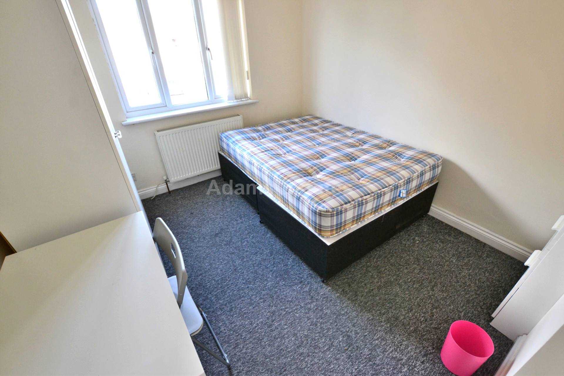 Sycamore Road, Shinfield, Image 4