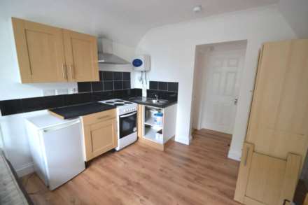 London Road, Reading, Image 4