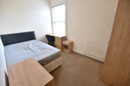 London Road, Reading, Image 9