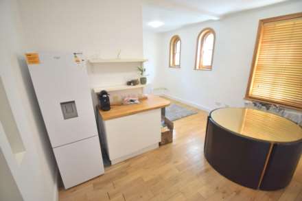 Wokingham Road, Reading, Image 4