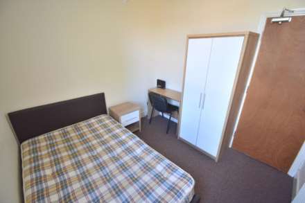 London Road, Reading, Image 14