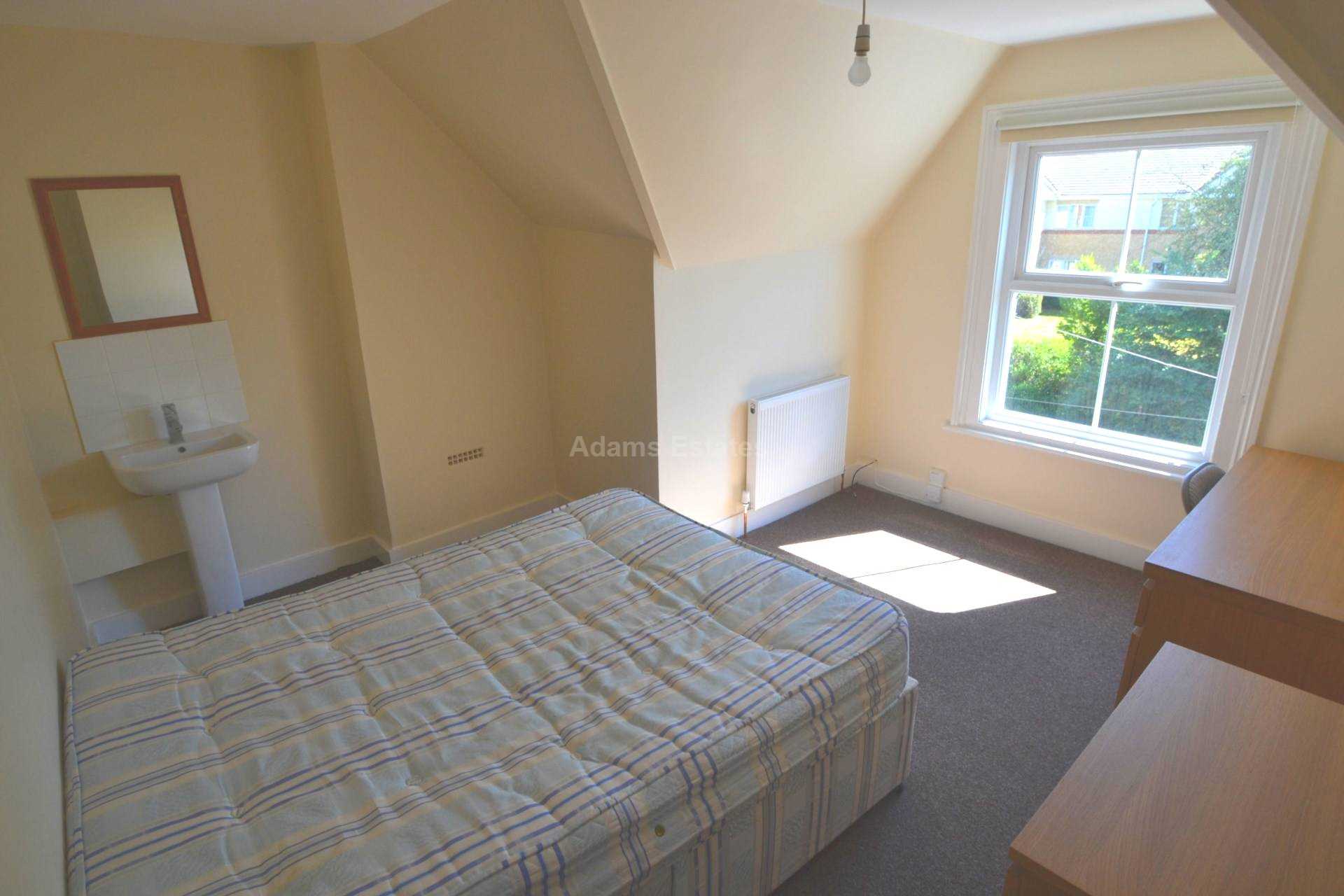 Basingstoke Road, Reading, Image 10