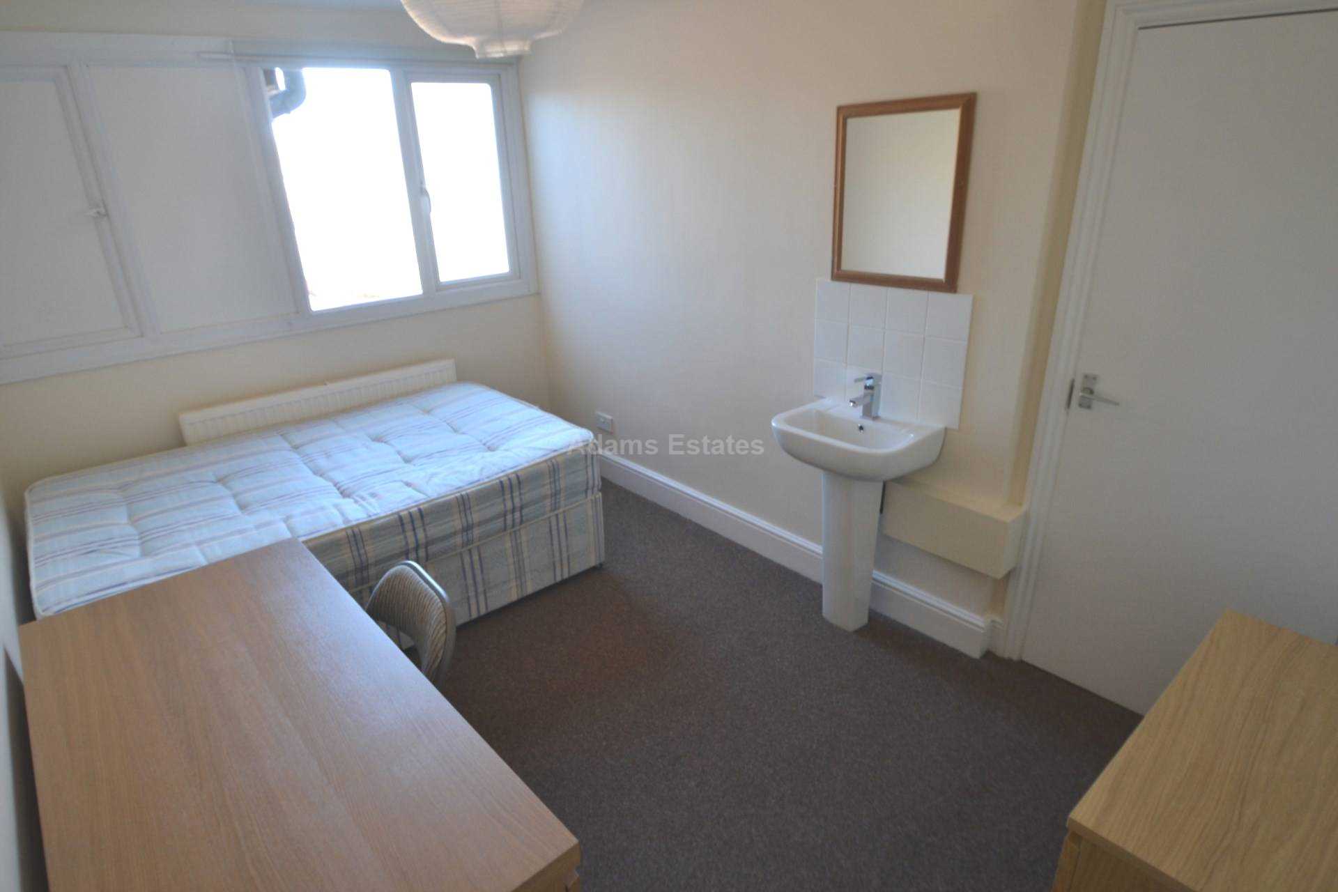 Basingstoke Road, Reading, Image 9