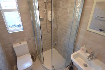Basingstoke Road, Reading, Image 8