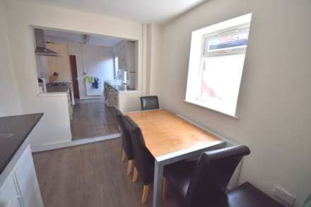 Essex Street, Reading, Image 4