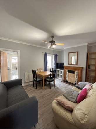 Blenheim Road, Reading, Image 4