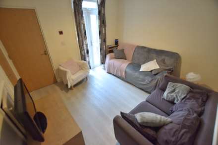 Property For Rent Donnington Gardens, Reading
