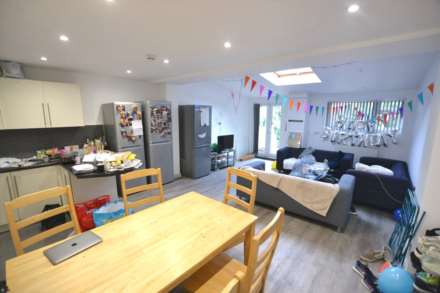 9 Bedroom Terrace, Bulmershe Road, University Area