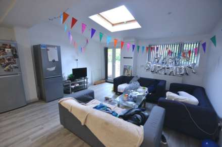 Bulmershe Road, University Area, Image 4
