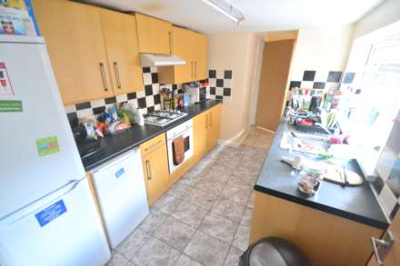 Property For Rent Donnington Gardens, Reading